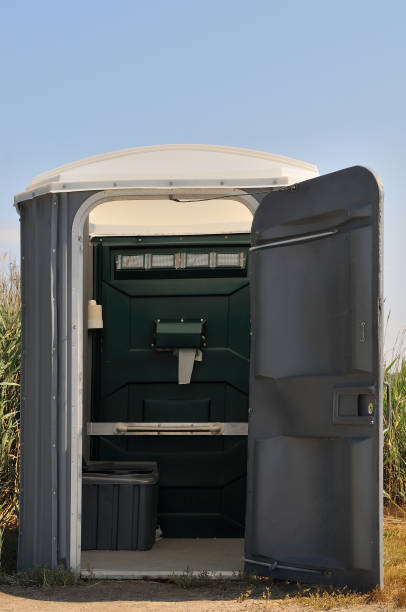 Best Portable restroom trailer rental  in Kingman, KS